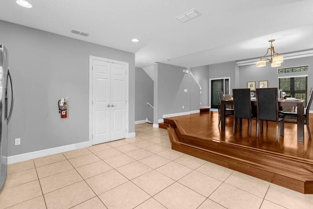 Vibrant 4Br Family Townhome 1 Mile From Disney World And Disney Springs Orlando Extérieur photo